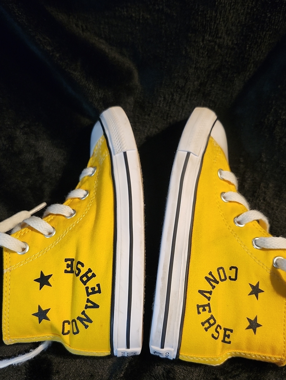 Converse Toddler Sz 10 - Picture 3 of 9